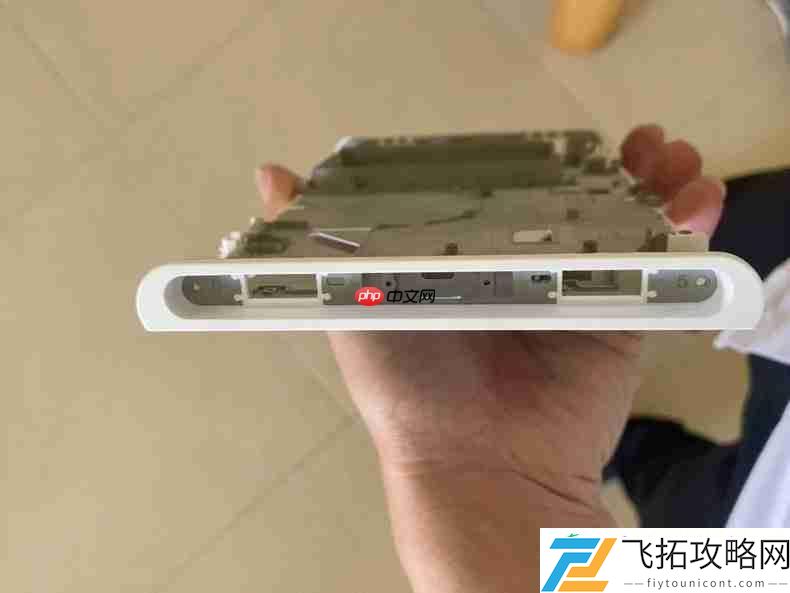 OLED中框流出-二手市场惊现原型机部件